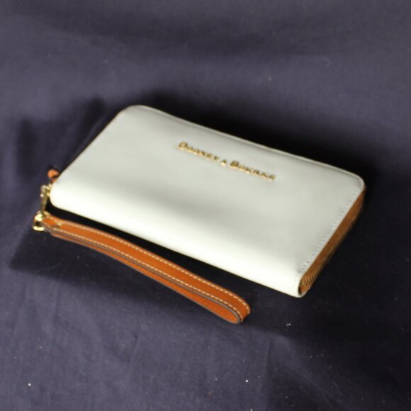 Dooney & Bourke City Zip Around Wristlet Wallet beige tan pink clutch purse - Picture 10 of 11